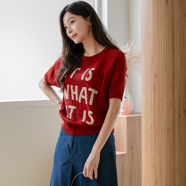 It’s Lettering Color Matching Raglan Short-sleeve Knitwear