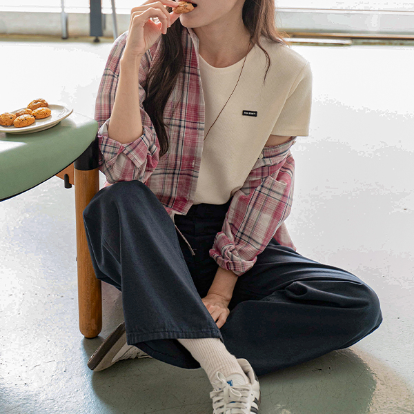 Betty Cotton Semi-wide Banding Pants