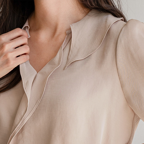 베로나 러플 훌 3/4 sleeve Blouse