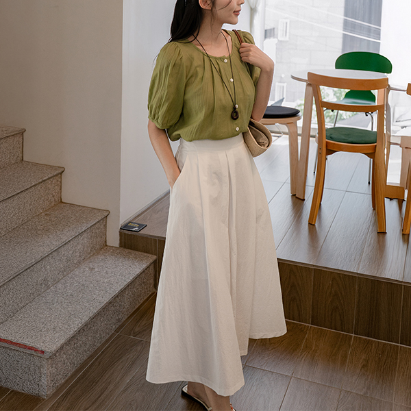 Round 핀턱 Short-sleeve Blouse