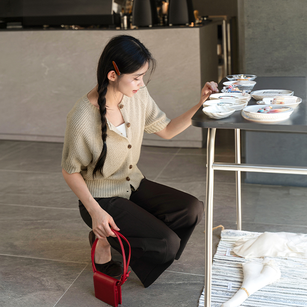 Basic Round Short-sleeve Cardigan