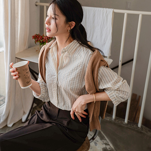 [valyou] 피넛 Stripe Shirt