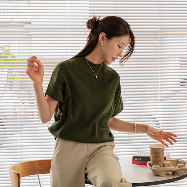 Pave Cozy Neck Stingray Short-sleeve Knitwear