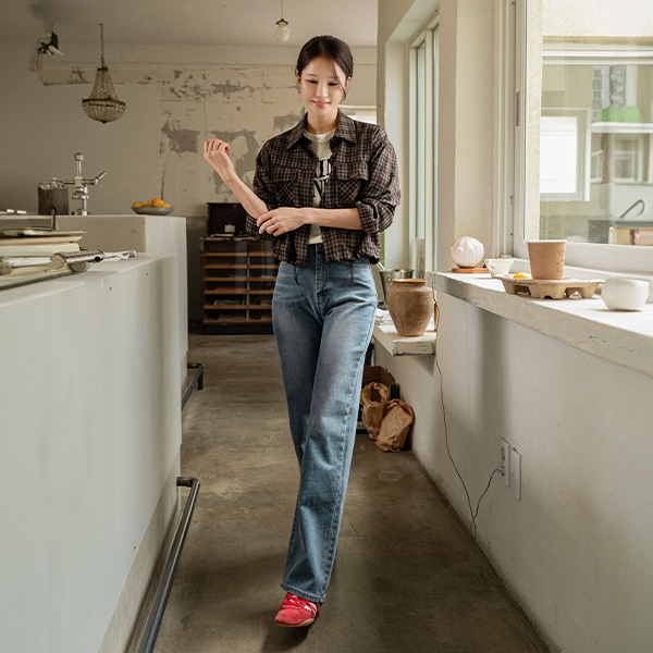 Of Long Straight Span Denim Pants