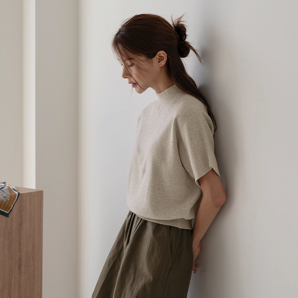 Half-necked Stingray Short-sleeve Knitwear