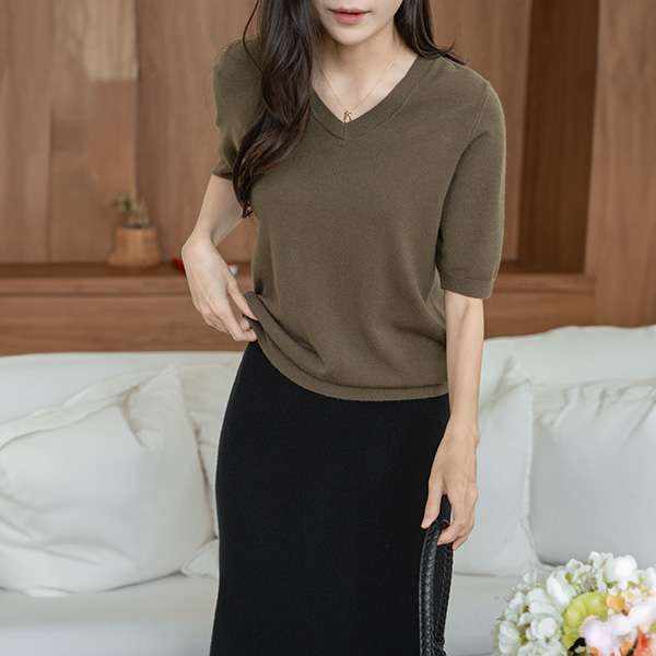 Hug V Short-sleeve Knitwear