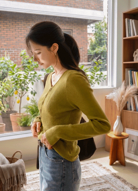 Split Diagonal Corrugated Cardigan Korea