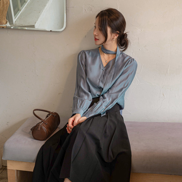 [valyou] Silky Tencel Tie Blouse