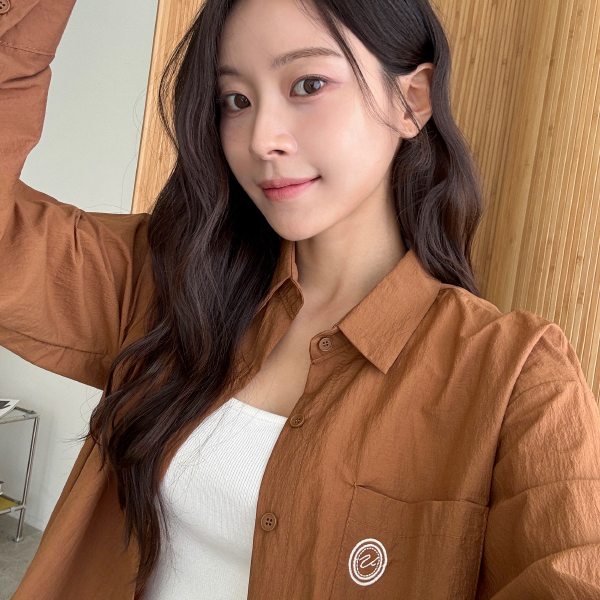 포켓 자수 어텀무드 Shirt