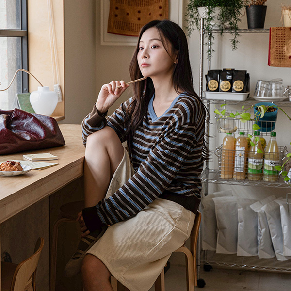 [valyou] 로튼 V-neck Stripe Knitwear