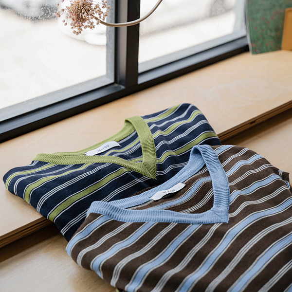 [valyou] 로튼 V-neck Stripe Knitwear
