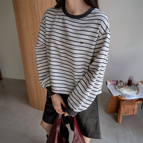 Horizontal Striped Sweatshirt Shawl Set