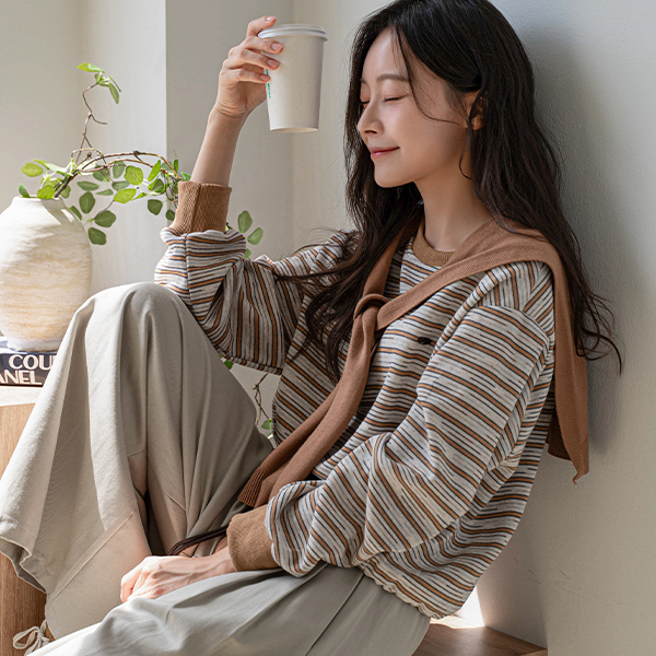 Horizontal Striped Sweatshirt Shawl Set