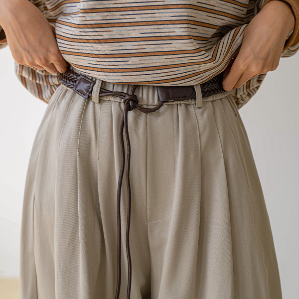 헤이우디 앞핀턱 Banding Pants
