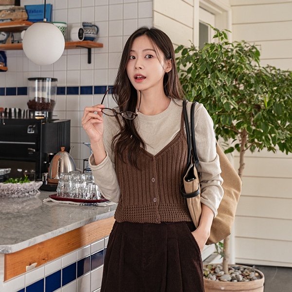프론트 버튼 Knitwear 뷔스티에