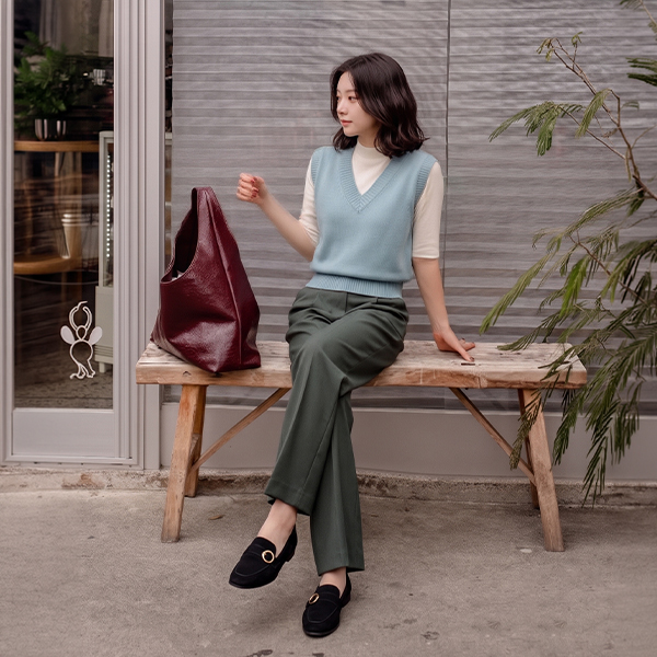 Golden Pintuck Back-Banding Wide Fit Pants