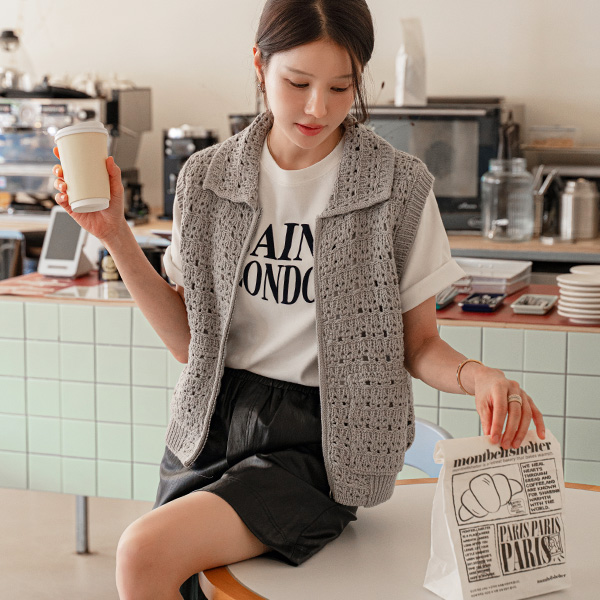 Punching Collar Knitwear Vest Zip up