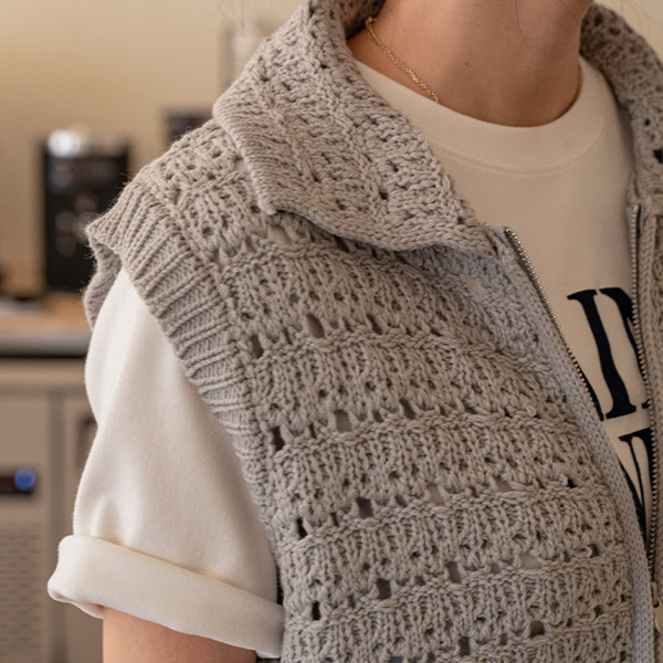 Punching Collar Knitwear Vest Zip up