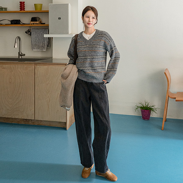 Front cut baggy fit denim pants
