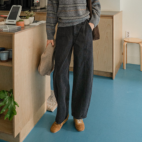 Front cut baggy fit denim pants