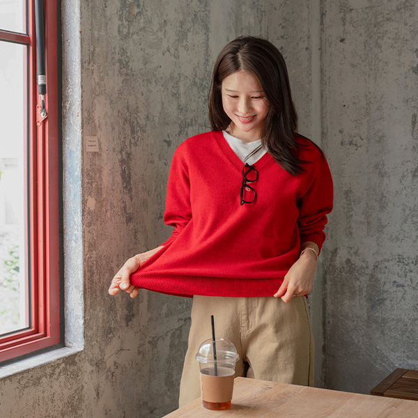 [USYOU] Wear Embroidery Wool V-neck Knitwear