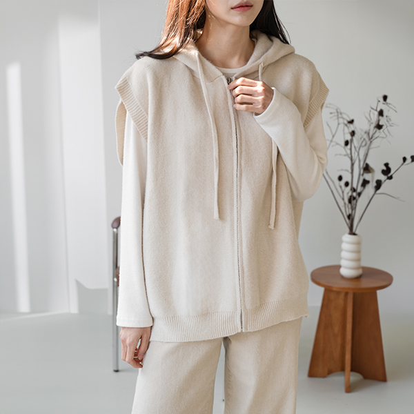 Cozy Hood Vest Zip up