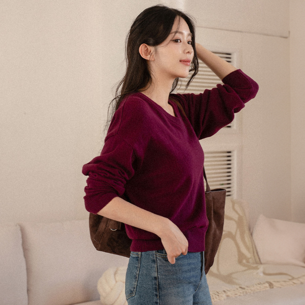 Mel Cashmere Wool V Knitwear