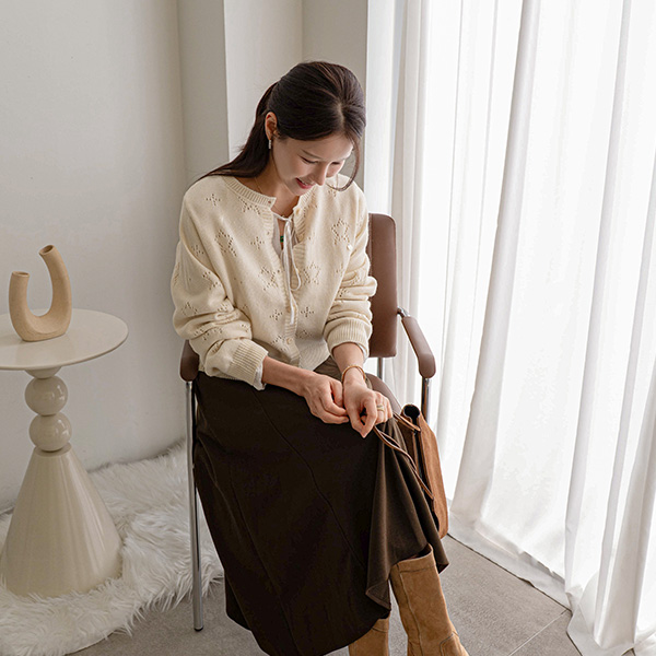 Silver 펜던트 Punching Knitwear Cardigan