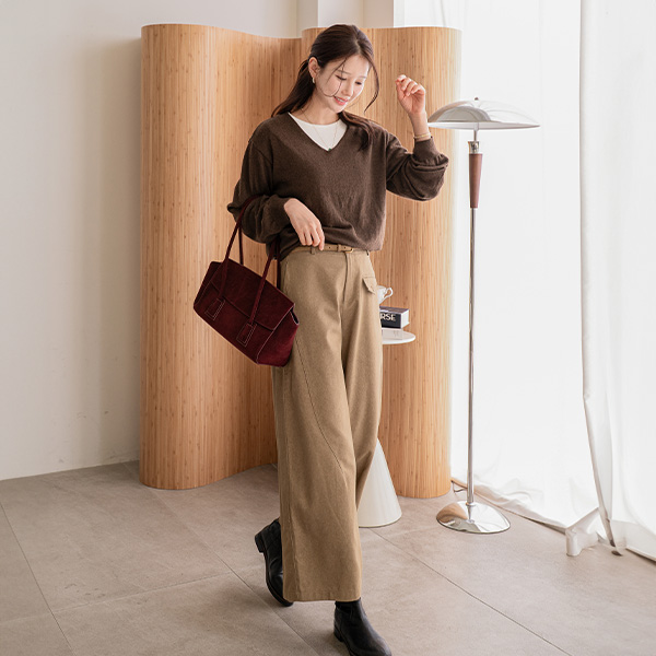 Simple Mood V-neck Knitwear
