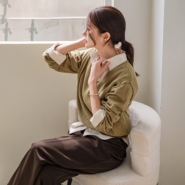 Simple Mood V-neck Knitwear