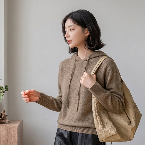 Natural Fit Scratch Hood Knitwear