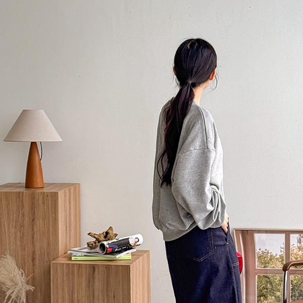 Basic 헨리넥 sweatshirt