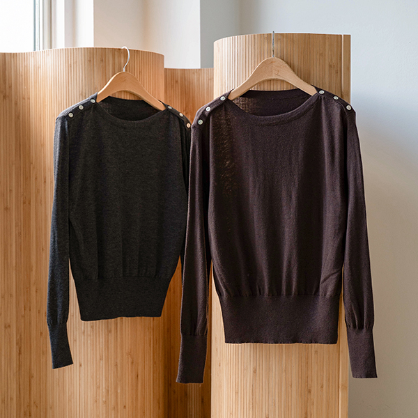 Light Shoulder Button Wool Knitwear