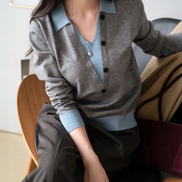 Color Matching Collar Deep V Knitwear