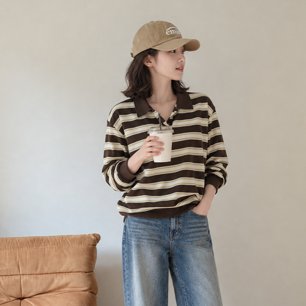 Judie Multi Collar Sweatshirt