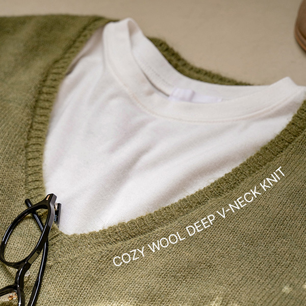 Cozy Wool Deep V Knitwear