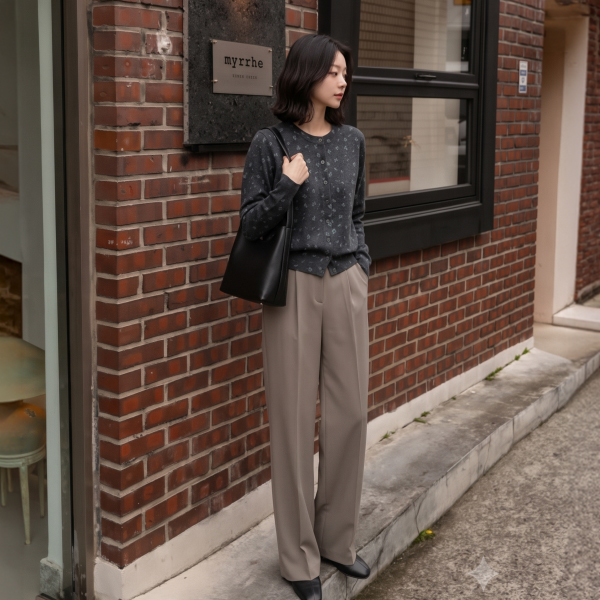 Small Flower Round Knitwear Cardigan