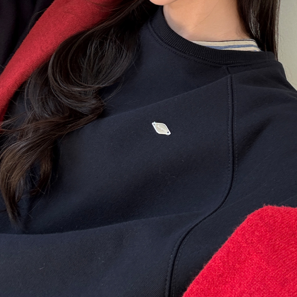 Smoothie Raglan Patch Sweatshirt