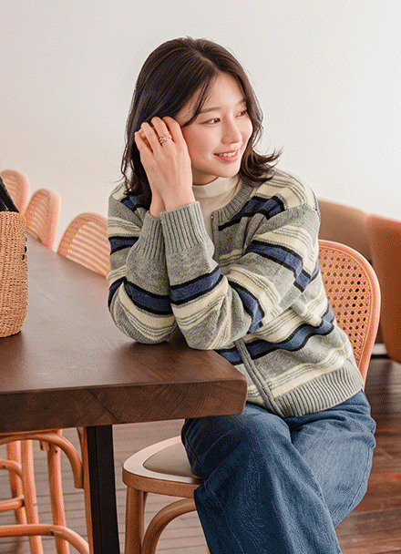 Macaron Horizontal Striped Zip up Knitwear Korea