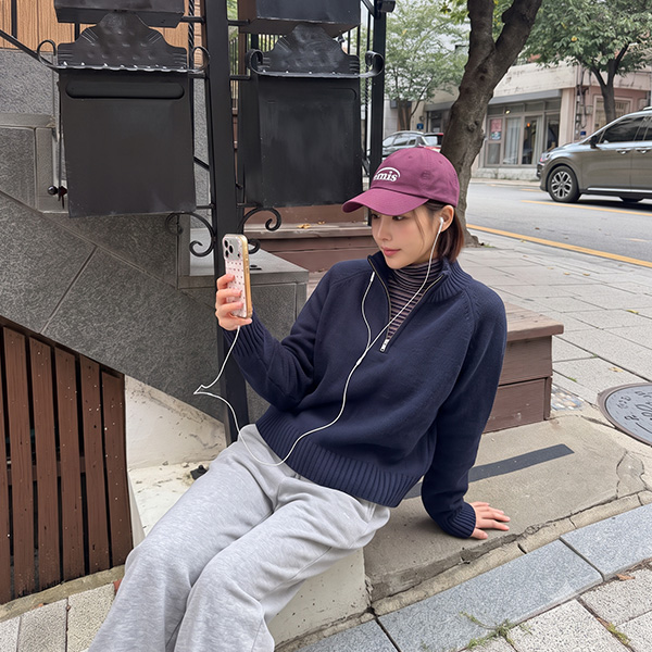 Remind Half Zip up