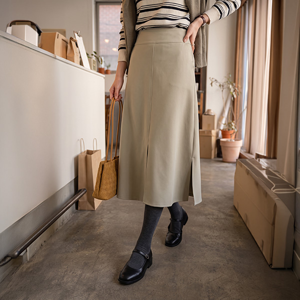 Perfect Span Skirt (crazy tension slit A-line)