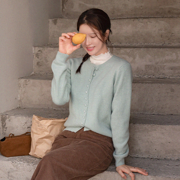 슈리 콩단추 Knitwear Cardigan