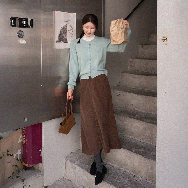 슈리 콩단추 Knitwear Cardigan
