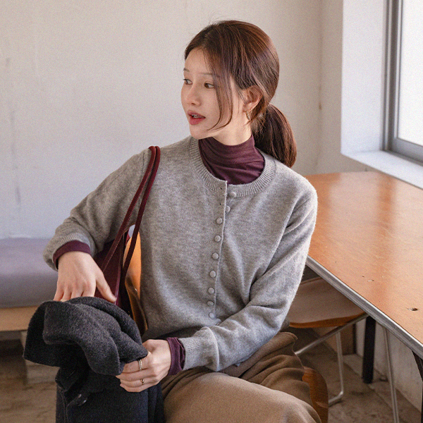 슈리 콩단추 Knitwear Cardigan