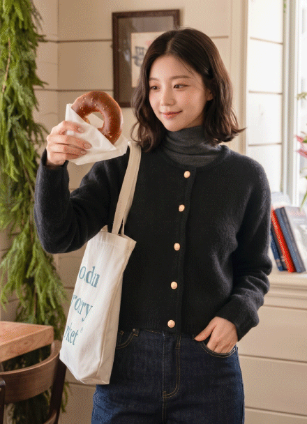 슈리마 금장 버튼 Cardigan Korea