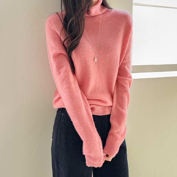 Soft Wool Knitwear Turtleneck
