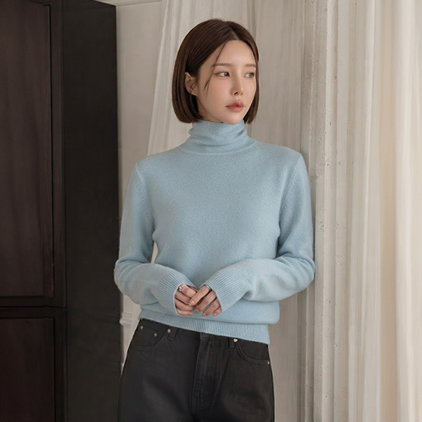 Soft Wool Knitwear Turtleneck