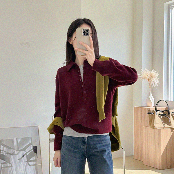 More Button Point Collar Knitwear