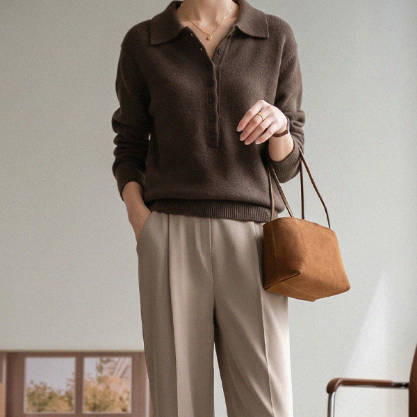 More Button Point Collar Knitwear