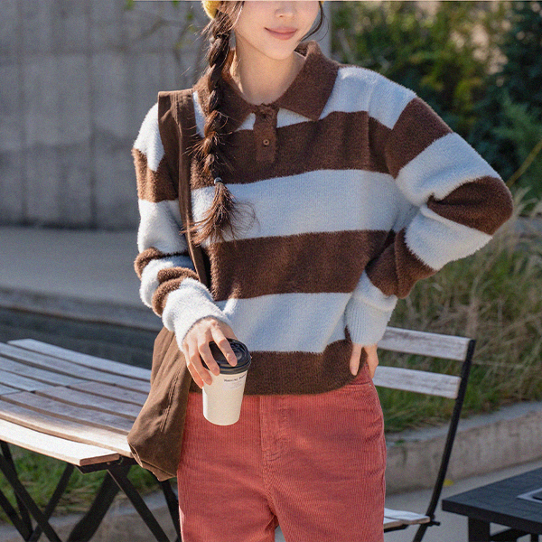 Fuggy Stripe Collar Knitwear